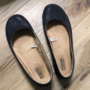 Mossimo black canvas ballet flat